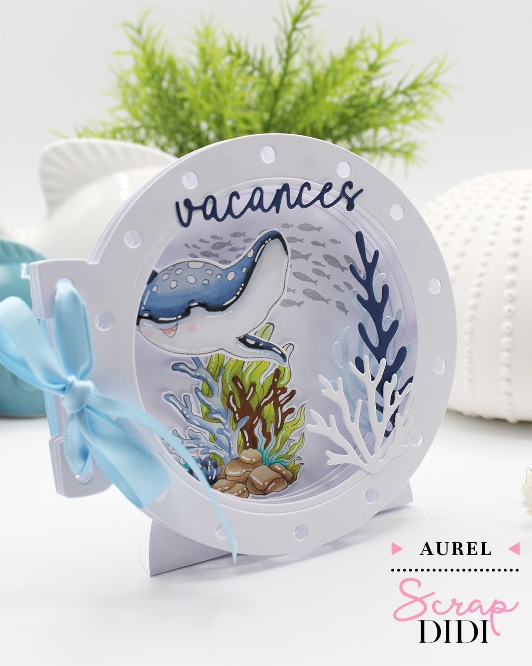 Home déco en forme de hublot représentant les fonds marins avec la collection Un air marin Home déco en forme de hublot représentant les fonds marins avec la collection Un air marin