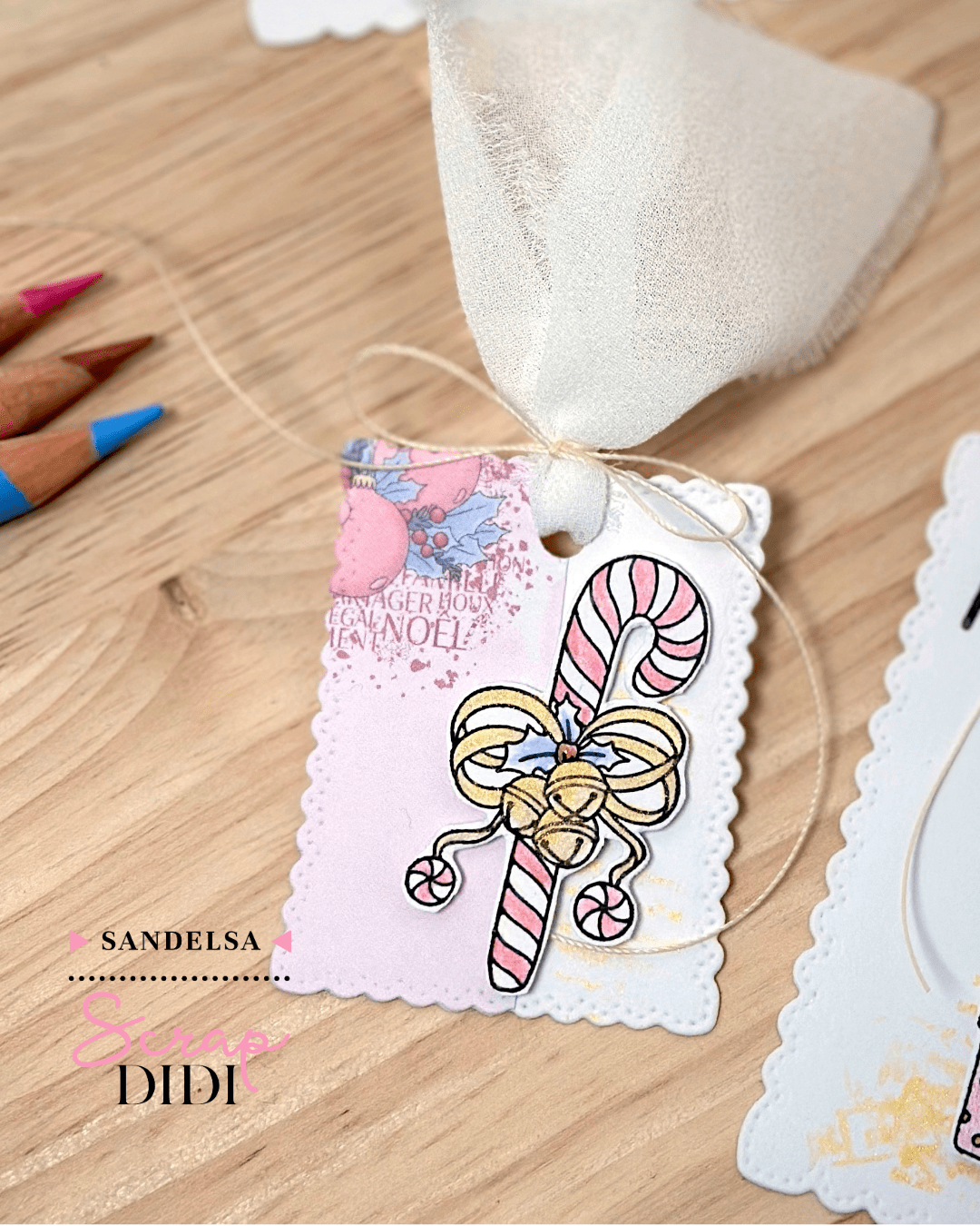 Page d’art journal hivernal réalisée avec la collection Douceurs d’hiver Scrap Didi Page d’art journal hivernal réalisée avec la collection Douceurs d’hiver Scrap Didi