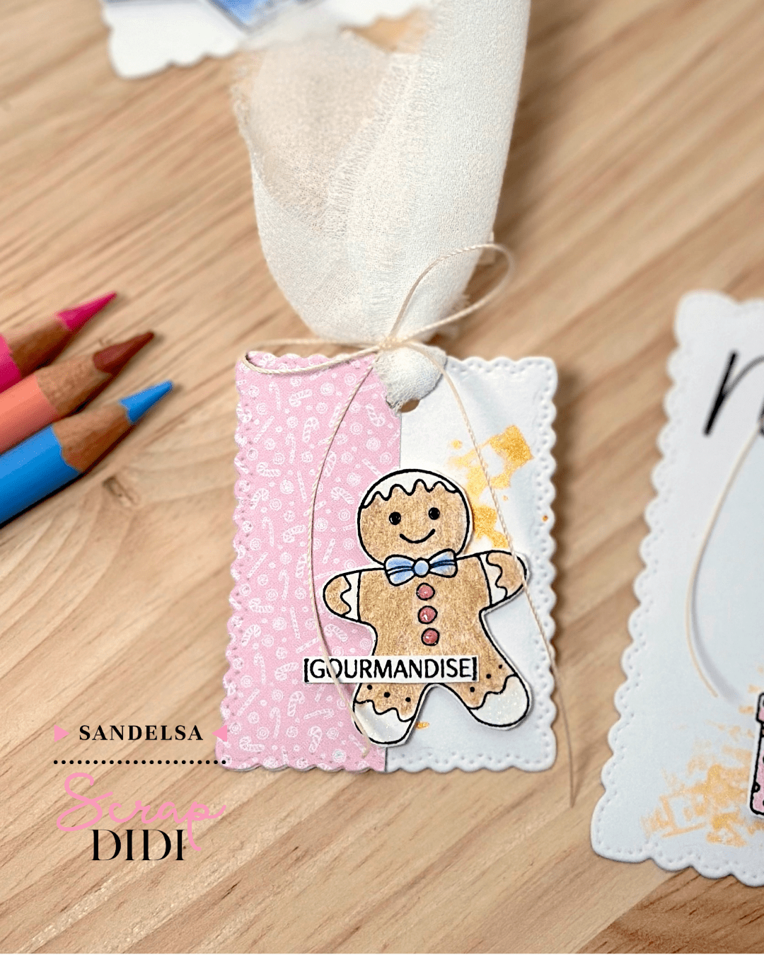 Page d’art journal hivernal réalisée avec la collection Douceurs d’hiver Scrap Didi Page d’art journal hivernal réalisée avec la collection Douceurs d’hiver Scrap Didi